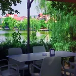 Hotel Univers 4*