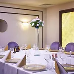 Univers Szálloda 4*