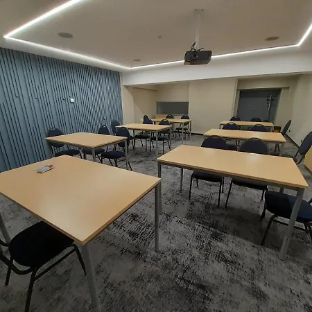 Univers 4* Kolozsvár
