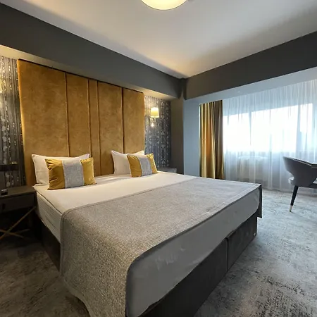 Univers 4* Kolozsvár