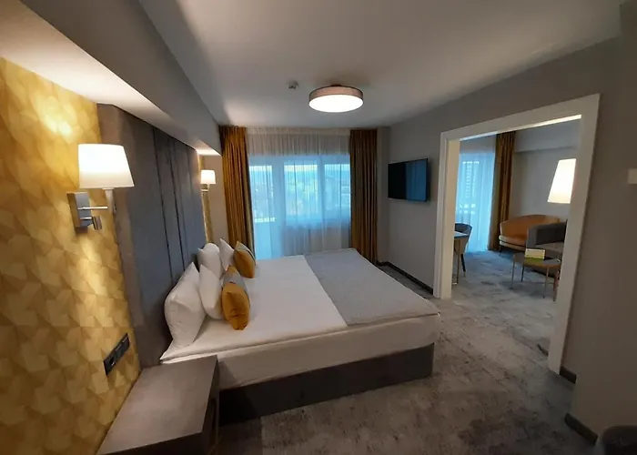 Univers 4* Cluj-Napoca