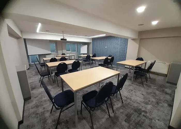 Univers 4* Cluj-Napoca