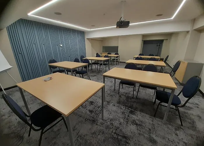 Univers 4* Cluj-Napoca