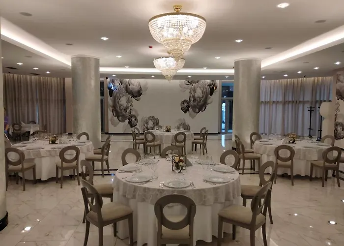 Univers 4* Cluj-Napoca