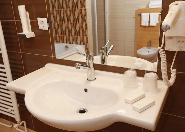 Univers Ξενοδοχείο Κλουζ-Ναπόκα