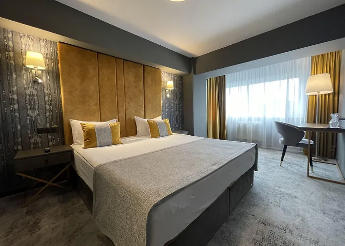 Univers 4* Cluj-Napoca