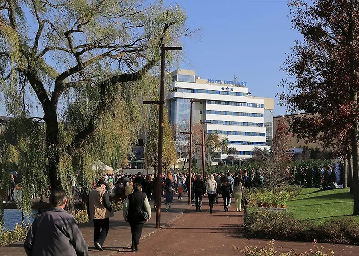 Ξενοδοχείο Univers